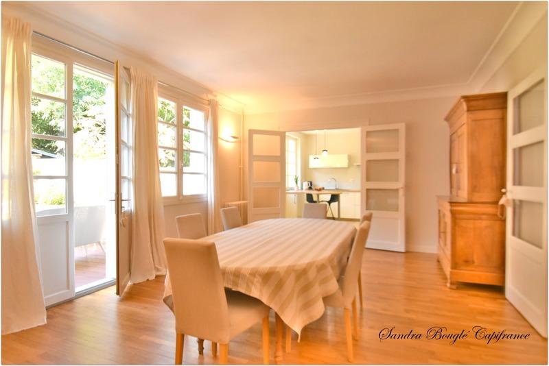 Maison de ville - 239 m² - 8 pièces