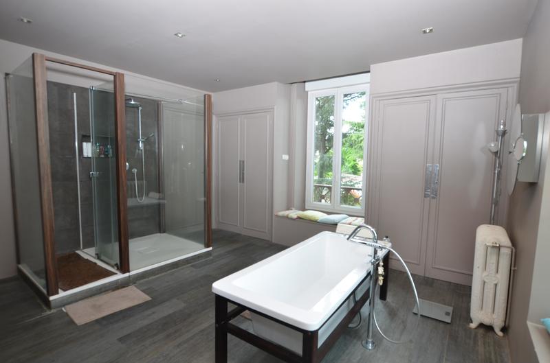 Maison - 424 m² - 11 pièces