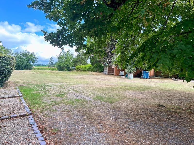 Maison - 682 m² - 20 pièces