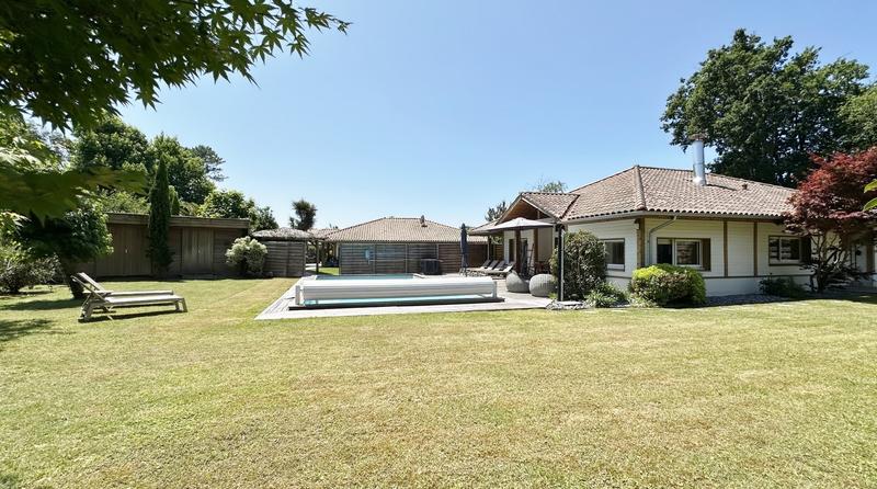 Maison contemporaine - 143 m² - 6 pièces