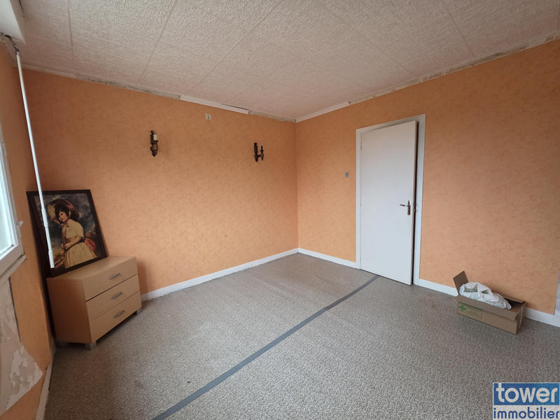 Maison - 96 m² - 6 pièces