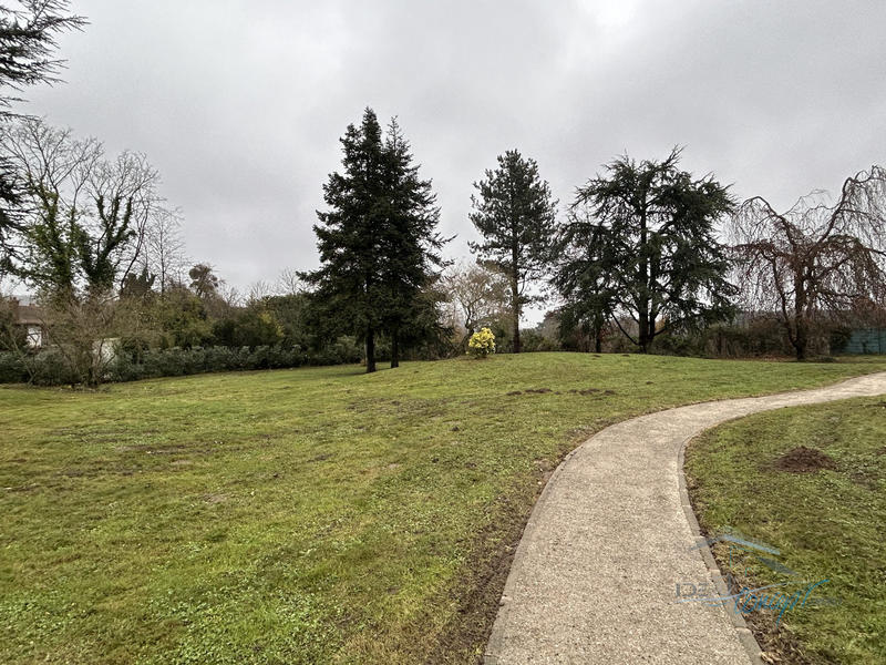 Villa - 264 m² - 8 pièces