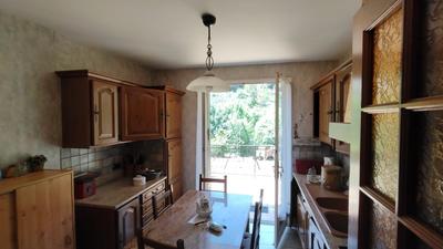 Maison - 220 m² - 15 pièces