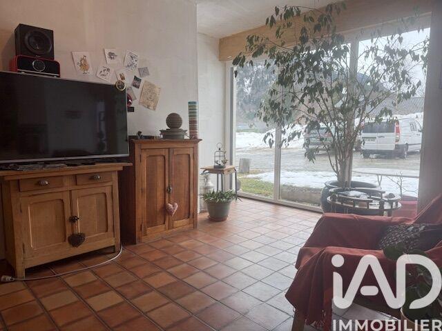 Appartement - 177 m² - 8 pièces