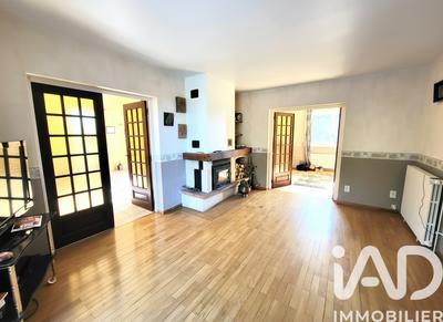 Maison - 199 m² - 10 pièces