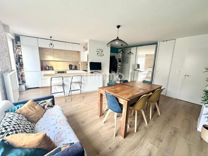 Appartement - 96 m² - 5 pièces