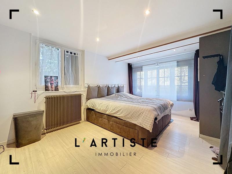 Maison - 175 m² - 7 pièces