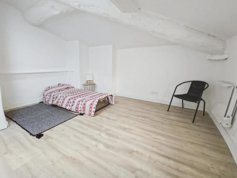 Appartement - 90 m² - 4 pièces