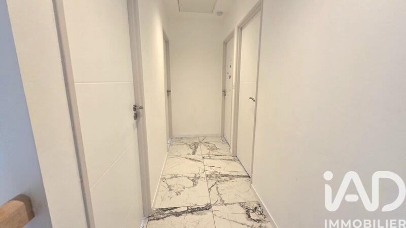 Maison - 96 m² - 4 pièces