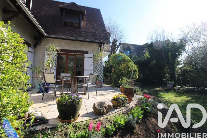 Maison - 189 m² - 8 pièces