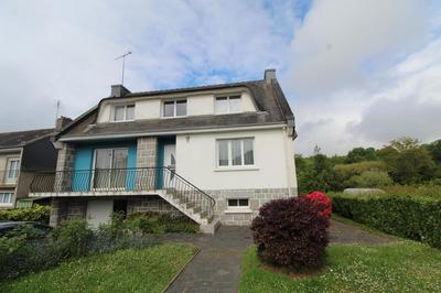 Maison - 130 m² - 8 pièces