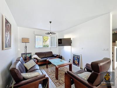 Maison - 90 m² - 3 pièces