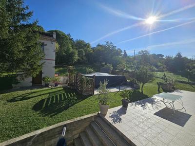 Maison - 121 m² - 5 pièces