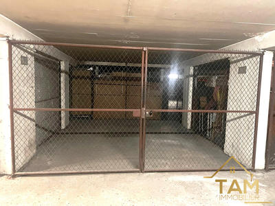 Parking / Garage - 19 m²