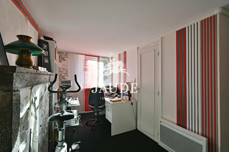 Appartement - 208 m² - 6 pièces