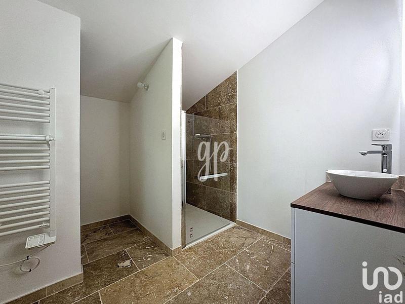 Maison - 230 m² - 6 pièces