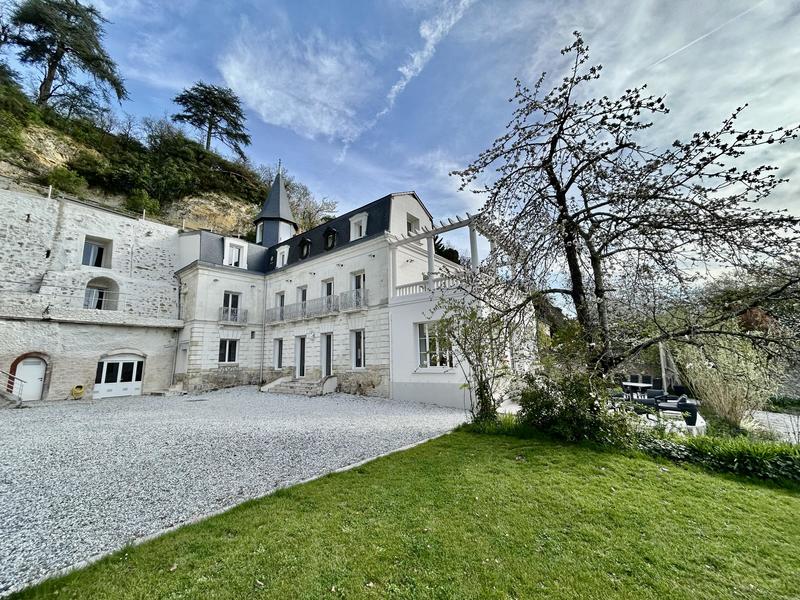 Maison de maîtres - 277 m² - 8 pièces