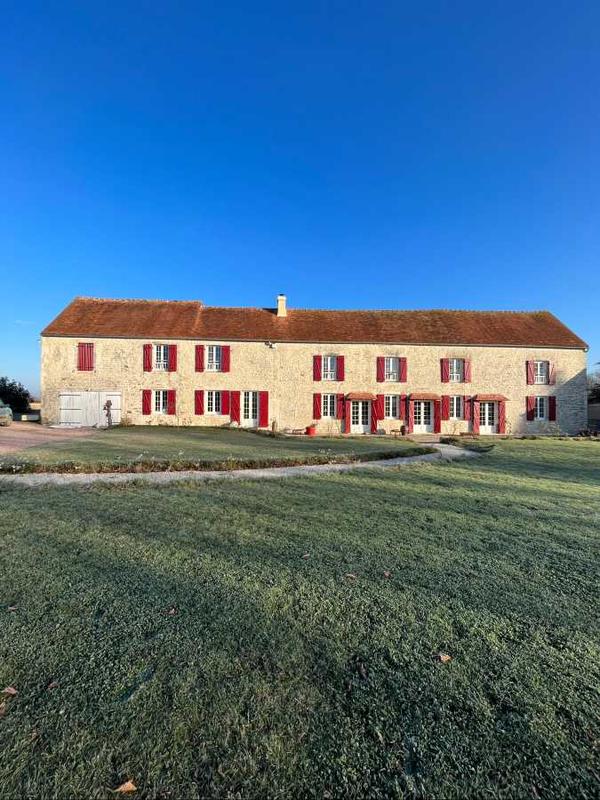 Maison - 345 m² - 10 pièces