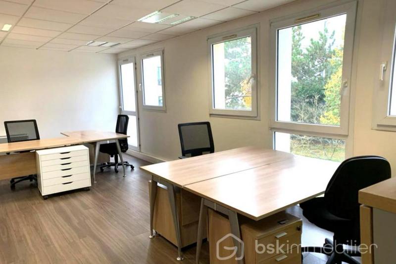 Bureau - 85 m² - 4 pièces