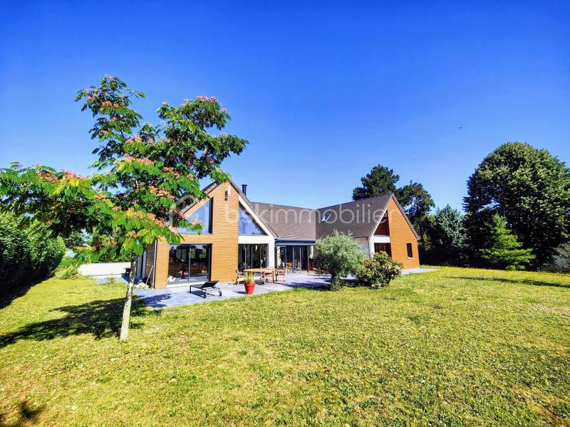 Maison d'architecte - 239 m² - 10 pièces