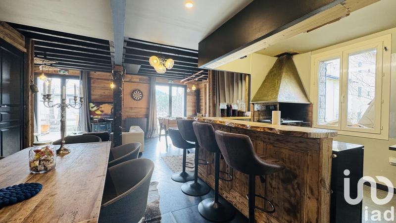 Maison - 185 m² - 6 pièces