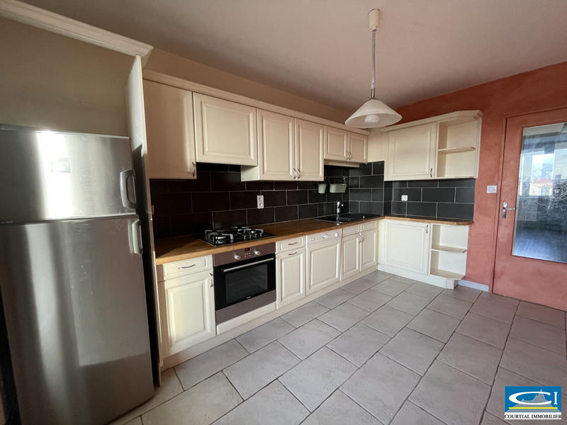 Appartement - 100 m² - 4 pièces