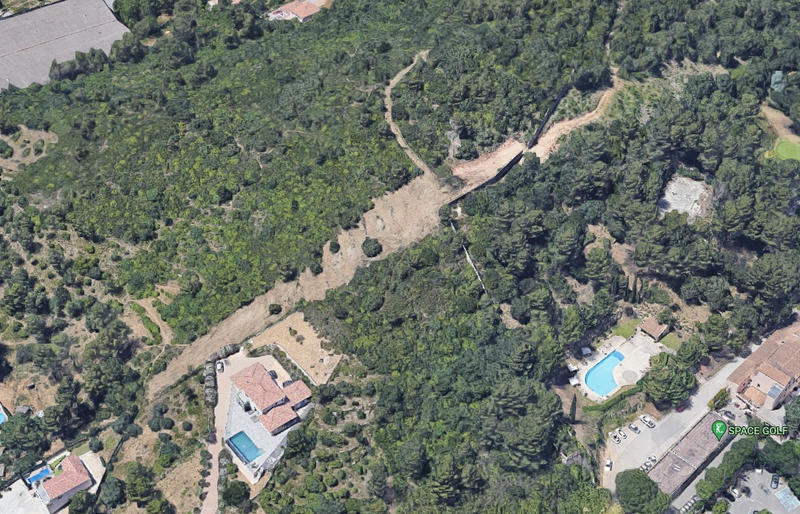 Terrain - 24 000 m²