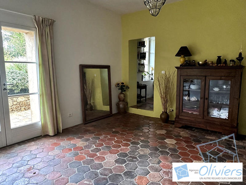 Maison - 180 m² - 5 pièces