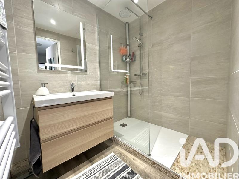 Appartement - 75 m² - 3 pièces