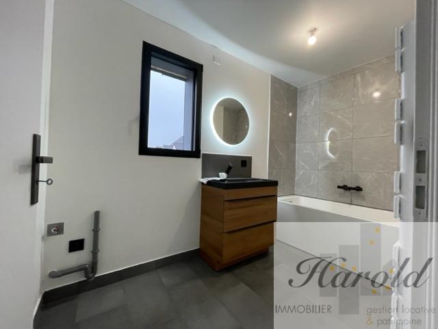 Pavillon - 122 m² - 5 pièces