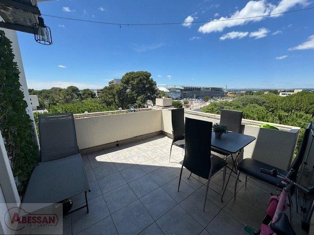 Appartement - 100 m² - 5 pièces