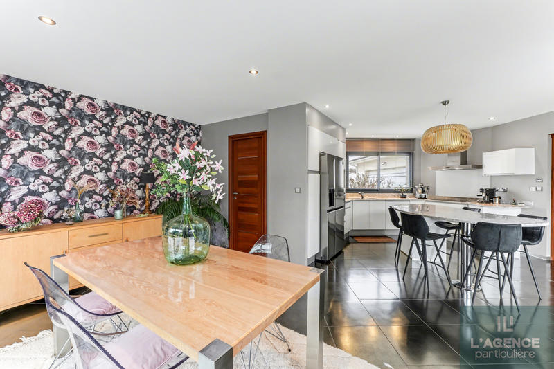 Maison - 178 m² - 5 pièces