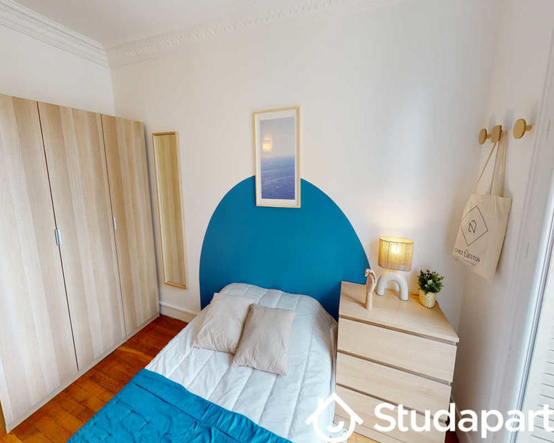 Chambre - 80 m² - 1 pièce