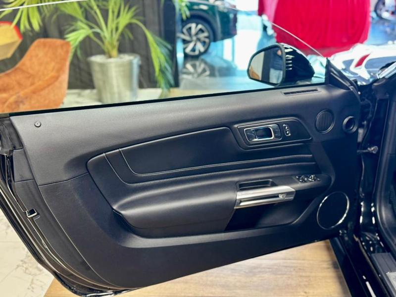 Ford Mustang VI (2) Fastback 5.0 V8 Gt Bv6 Recaro