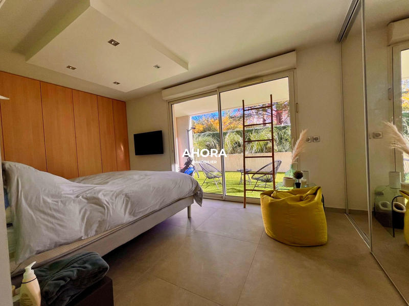 Appartement - 140 m² - 6 pièces