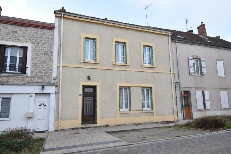 Maison - 163 m² - 7 pièces