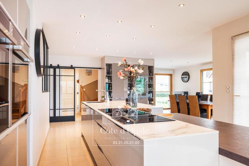 Maison - 160 m² - 4 pièces