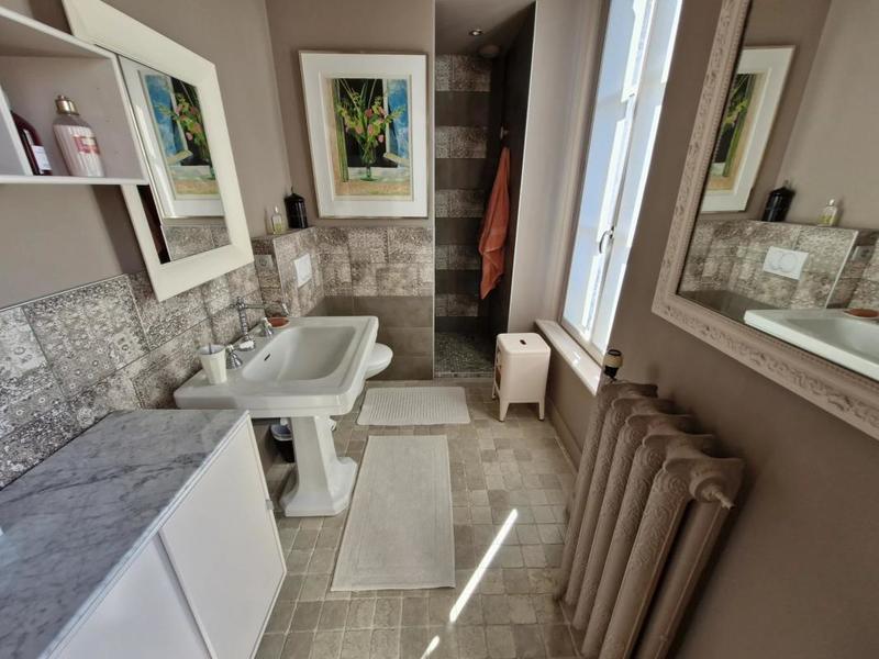 Maison de ville - 200 m² - 8 pièces