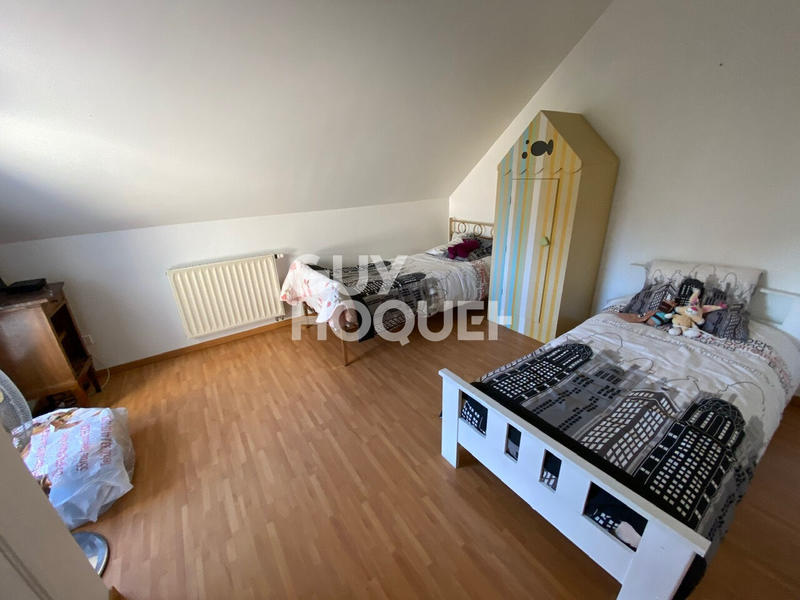 Maison - 140 m² - 8 pièces