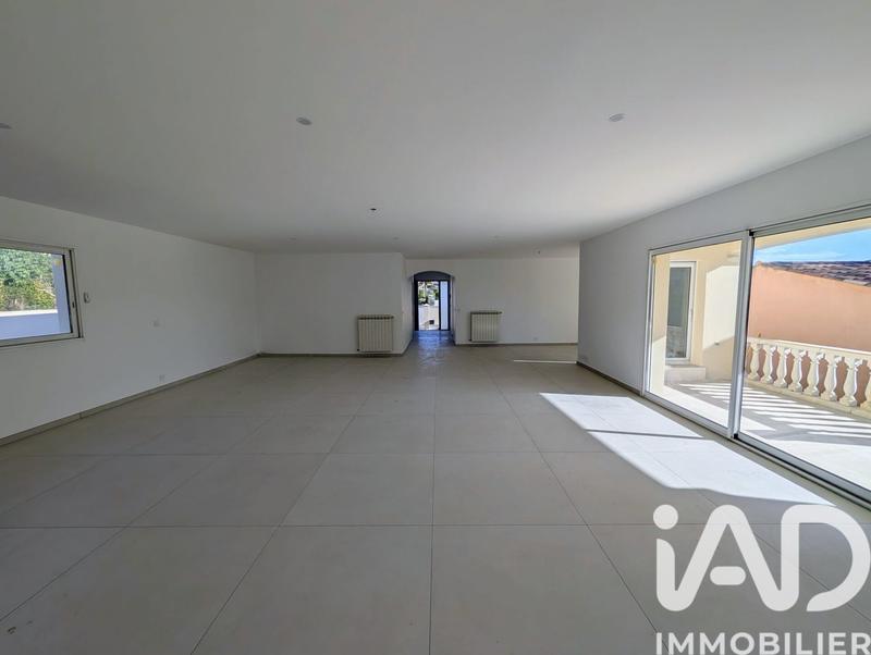 Maison - 197 m² - 6 pièces