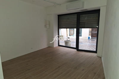 Local commercial - 14 m²