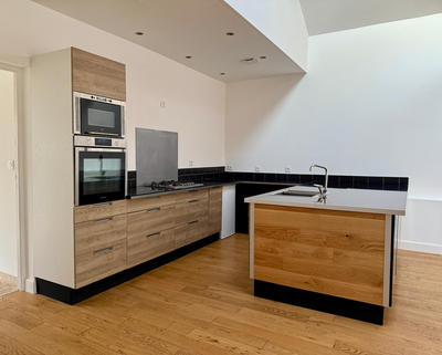 Maison - 137 m² - 5 pièces