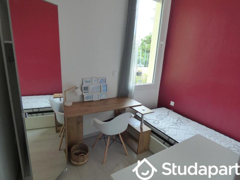 Chambre - 10 m² - 1 pièce