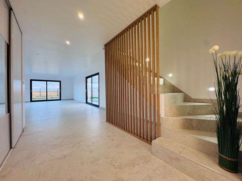 Maison - 144 m² - 5 pièces