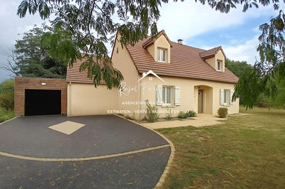 Maison - 123 m² - 6 pièces