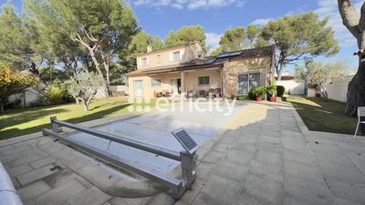 Villa - 144 m² - 5 pièces