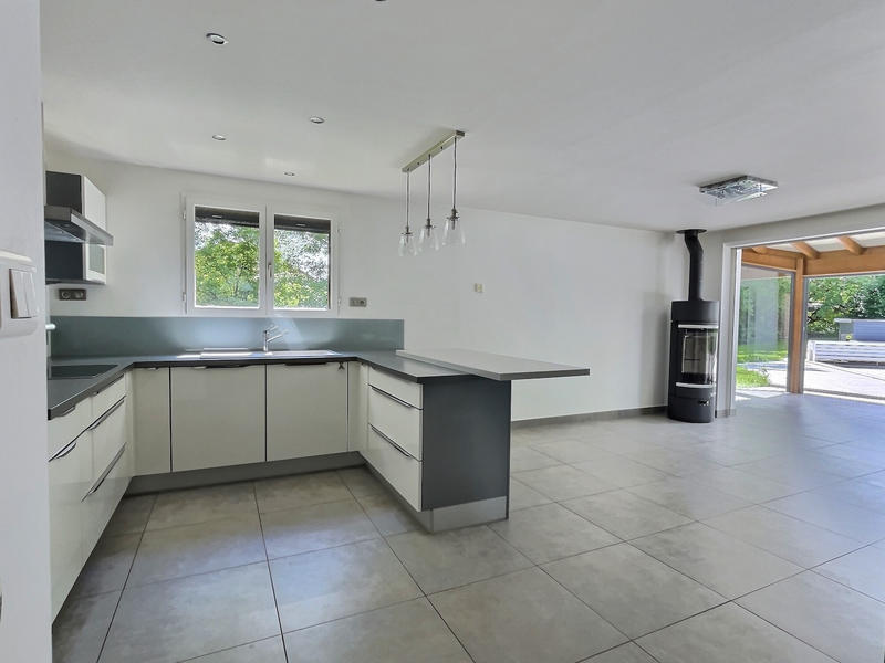 Villa - 141 m² - 6 pièces