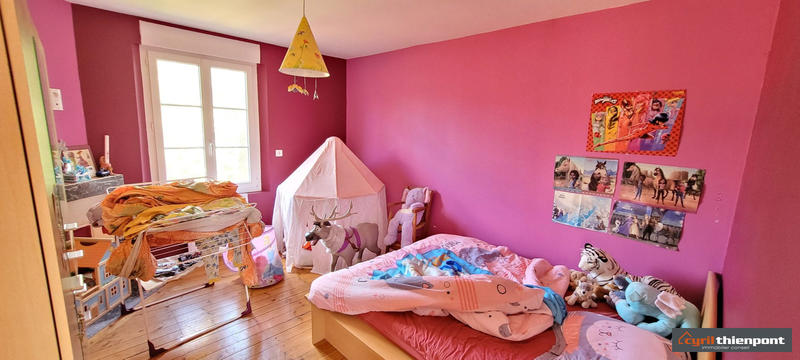 Maison - 310 m² - 11 pièces