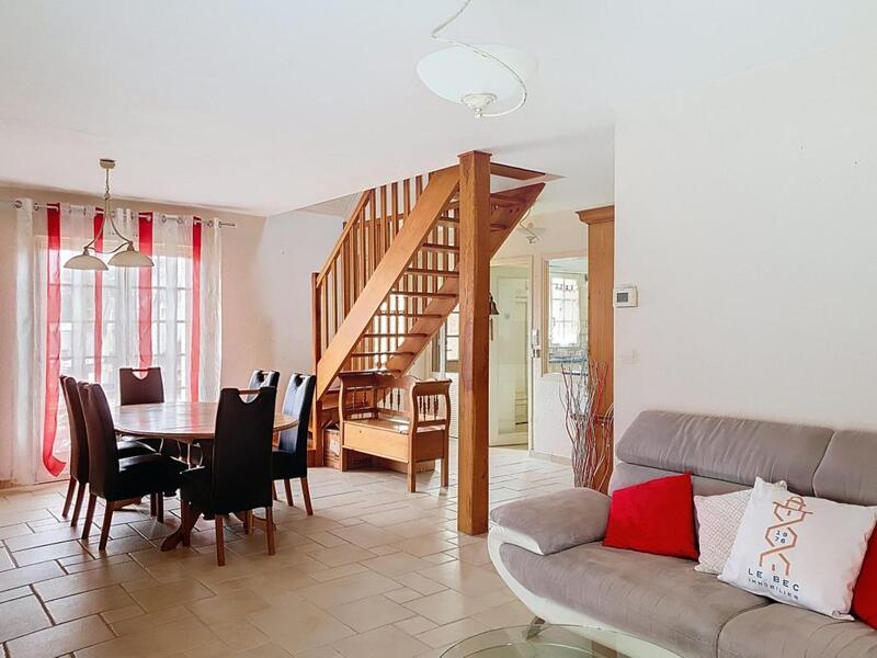 Maison traditionnelle - 113 m² - 6 pièces