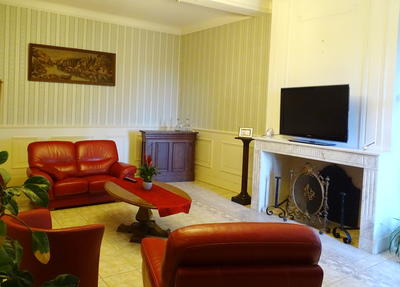 Maison - 530 m² - 13 pièces